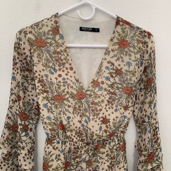 Nasty Gal Long Sleeved Beige Floral Boho Dress - Picture 3 of 4